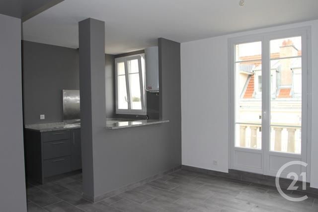 Appartement F2 à vendre ST MAUR DES FOSSES